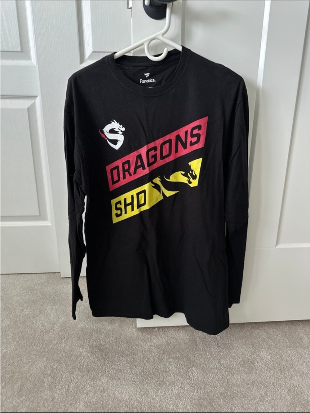 💜4/$50💜 Fanatics Black Graphic Long Sleeve Tee with Red Accents